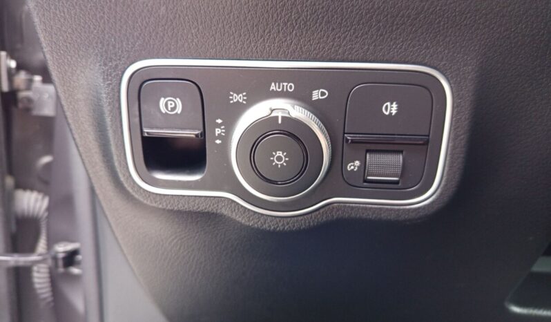 Mercedes Benz GLA 250E Advantage (Φ) full