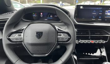 Peugeot 2008 FL 1.2 PureTech 100hp Allure full