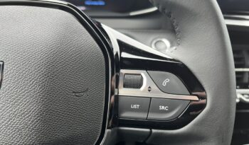 Peugeot 2008 FL 1.2 PureTech 100hp Allure full