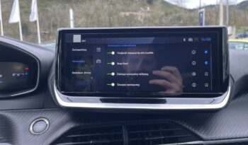 Peugeot 2008 FL 1.2 PureTech 100hp Allure full