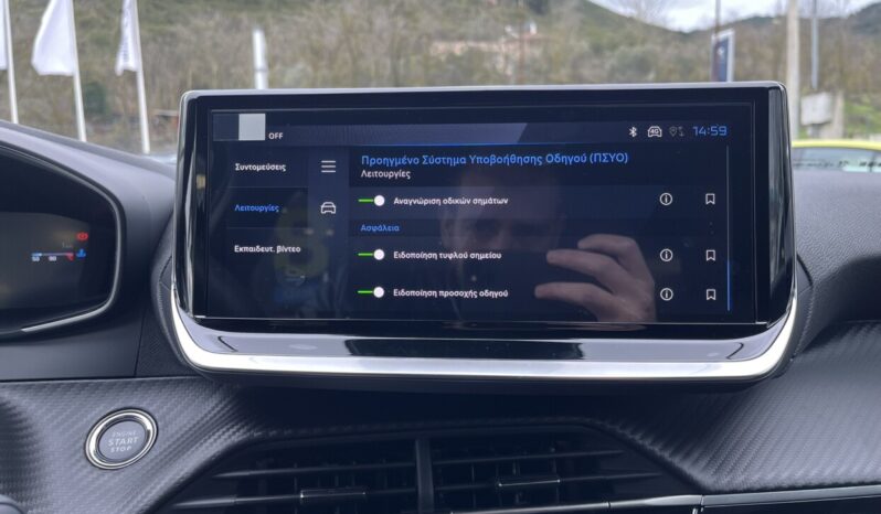 Peugeot 2008 FL 1.2 PureTech 100hp Allure full