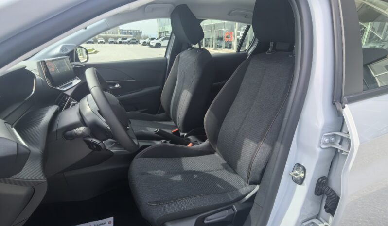 PEUGEOT 208 FL 1.2 100hp STYLE full