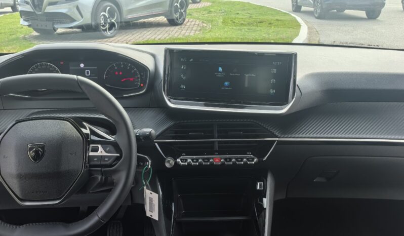 PEUGEOT 208 FL 1.2 100hp STYLE full