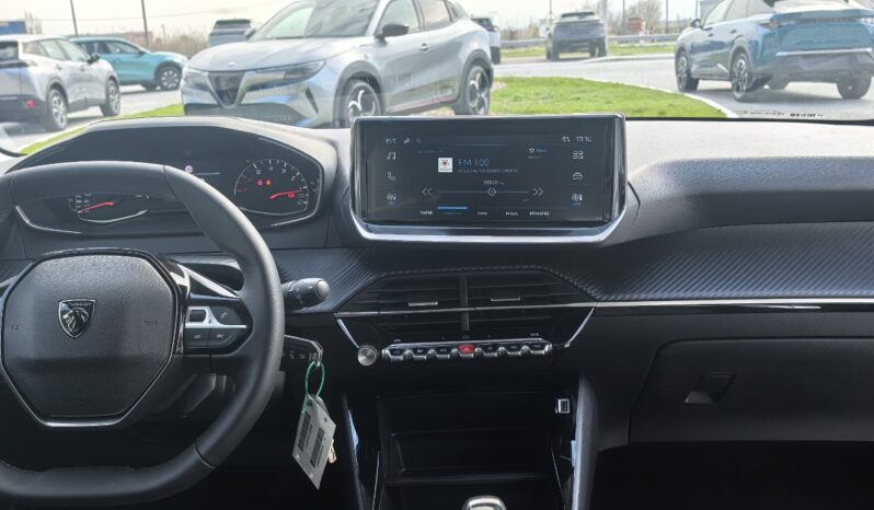 PEUGEOT 208 FL 1.2 100hp STYLE full