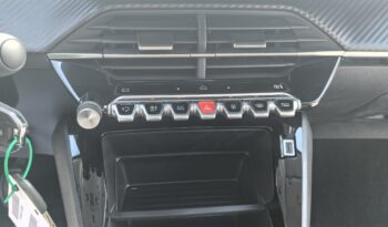 PEUGEOT 208 FL 1.2 100hp STYLE full