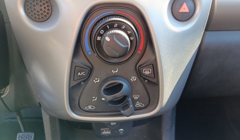 Citroen C1 1.2 BENZINH 82hp (Φ) full