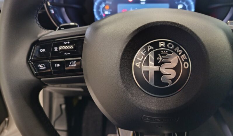 Alfa Romeo Junior Speciale 1.2 117 eDCT 145hp MHEV full