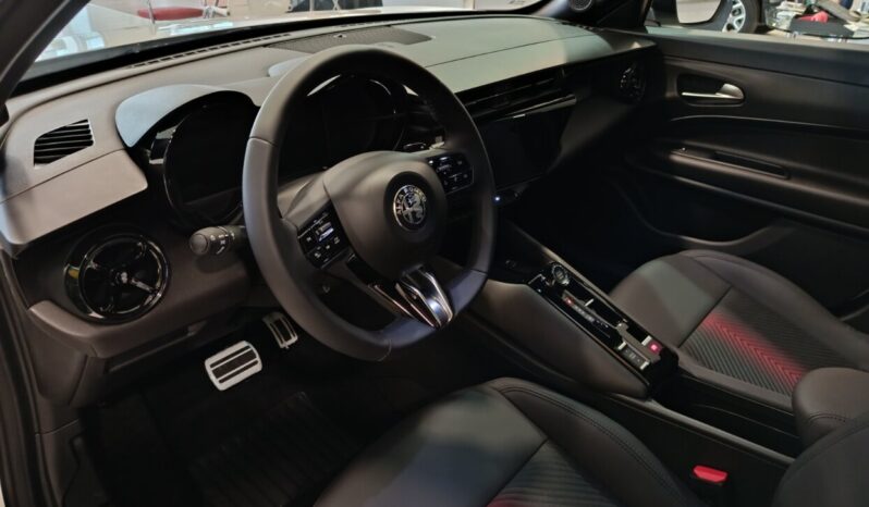 Alfa Romeo Junior Speciale 1.2 117 eDCT 145hp MHEV full