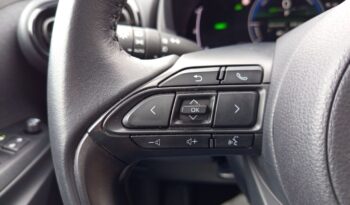 TOYOTA Yaris Cross 1.5 HDF Style (Φ) full