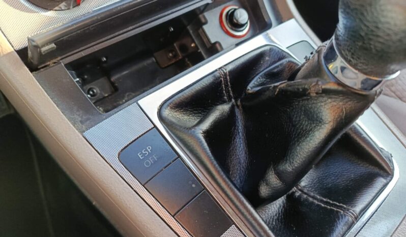 Volkswagen Passat 1.6 BENZINH 115hp full