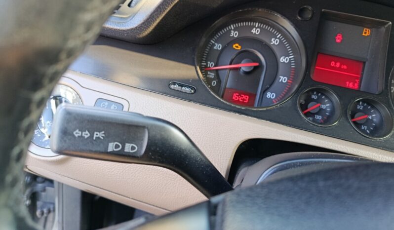 Volkswagen Passat 1.6 BENZINH 115hp full