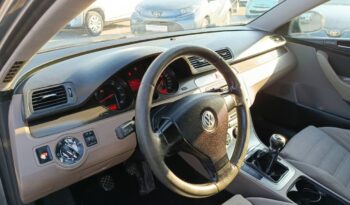 Volkswagen Passat 1.6 BENZINH 115hp full