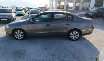 Volkswagen Passat 1.6 BENZINH 115hp full