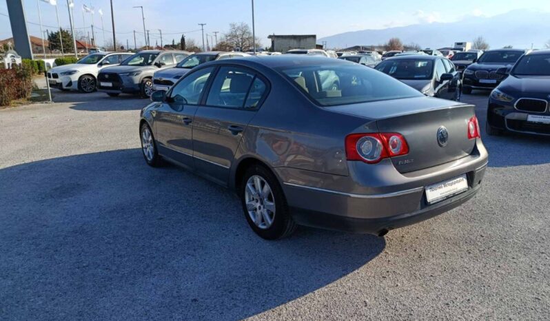 Volkswagen Passat 1.6 BENZINH 115hp full