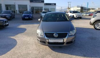 Volkswagen Passat 1.6 BENZINH 115hp full