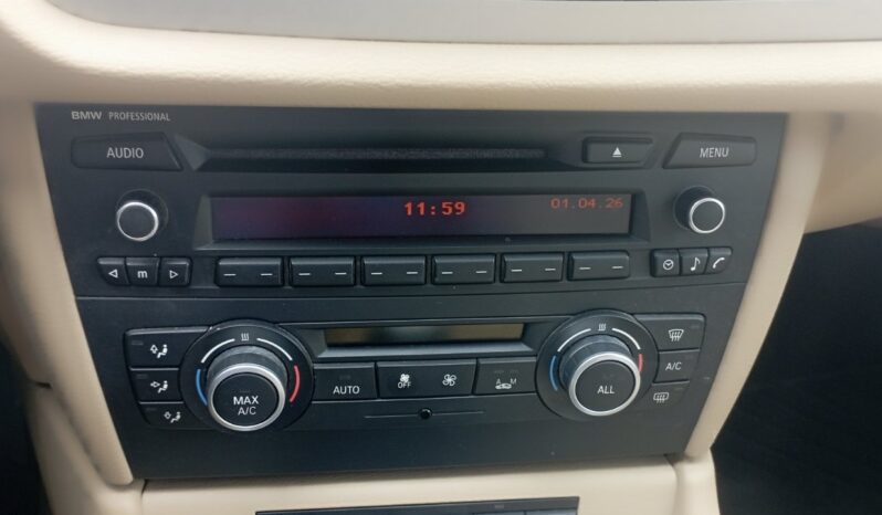 BMW X1 sDrive 16i full