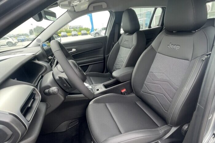 Jeep AVENGER 1.2cc 110HP T3 MHEV DCT ALTITUDE full