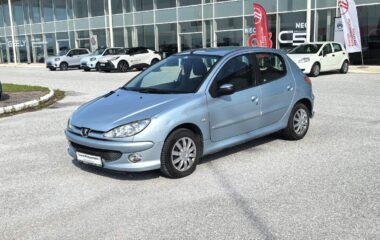 Peugeot 206 1.4 75hp