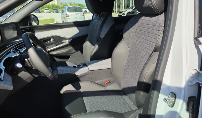 PEUGEOT 3008 HYBRID 145 e-DCS6 STYLE full
