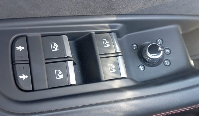 AUDI RS4 QUATTRO (Π) full