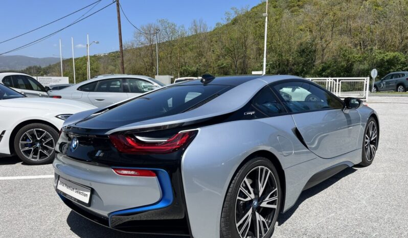 BMW i8 Coupe 1.5 Plug-In Hybrid full