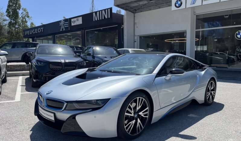BMW i8 Coupe 1.5 Plug-In Hybrid full