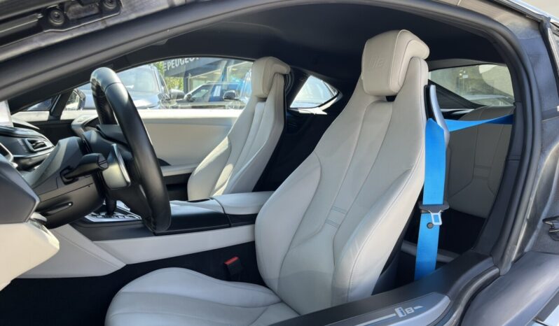 BMW i8 Coupe 1.5 Plug-In Hybrid full