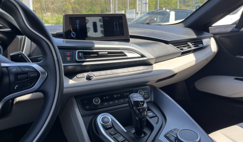 BMW i8 Coupe 1.5 Plug-In Hybrid full