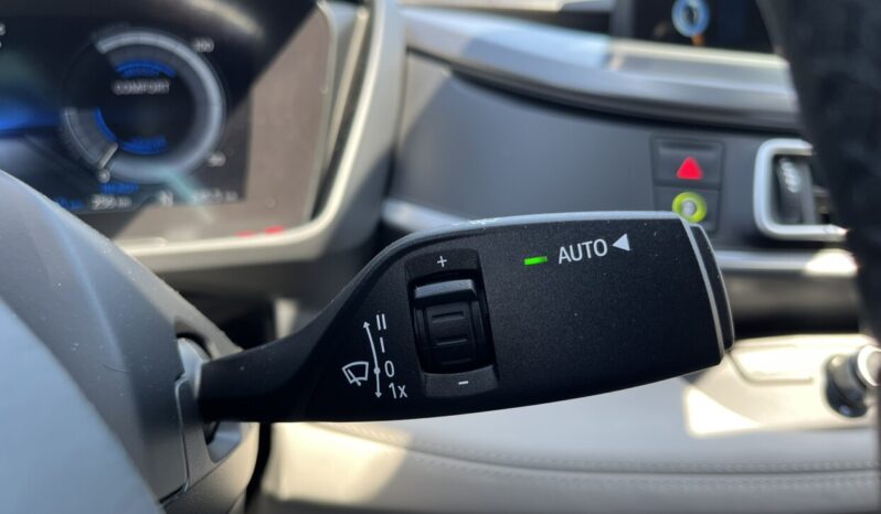 BMW i8 Coupe 1.5 Plug-In Hybrid full