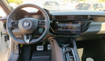 Alfa Romeo Junior Ti 1.2 eDCT 145hp MHEV Petrol full