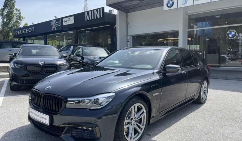 BMW 740e Plug-In M Pack full