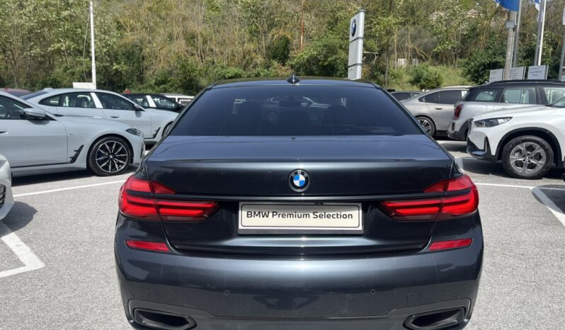 BMW 740e Plug-In M Pack full