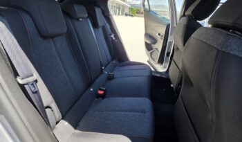 PEUGEOT 2008 FL 1.2 100hp STYLE full
