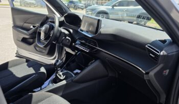 PEUGEOT 2008 FL 1.2 100hp STYLE full