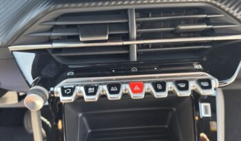 PEUGEOT 2008 FL 1.2 100hp STYLE full