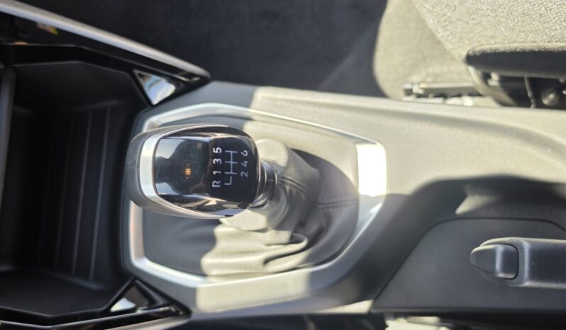 PEUGEOT 2008 FL 1.2 100hp STYLE full