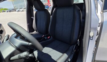 PEUGEOT 2008 FL 1.2 100hp STYLE full