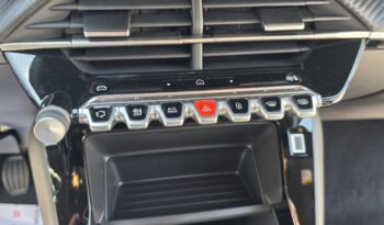 PEUGEOT 2008 FL 1.2 100hp STYLE full