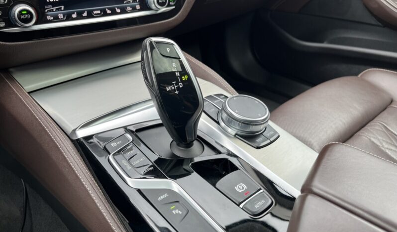 BMW 530e iPerformance ΕΛΛΗΝΙΚΗΣ ΑΝΤΙΠΡΟΣΩΠΕΙΑΣ full