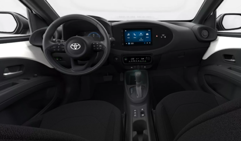 TOYOTA AYGO Cross(X) 1.5PHDF 116hp X-STYLE PLUS full