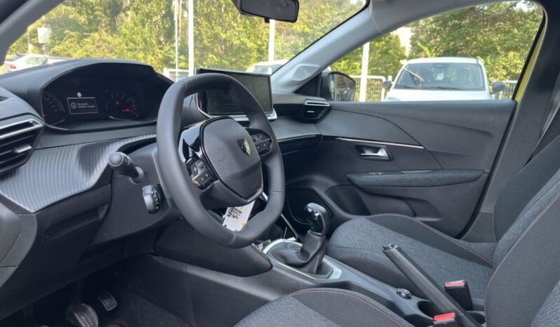 PEUGEOT 208 FL 1.2 100hp STYLE full