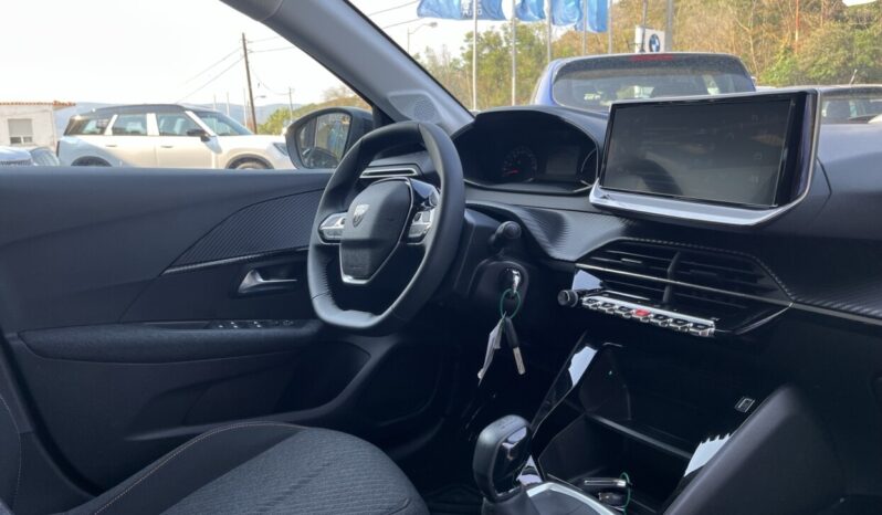 PEUGEOT 208 FL 1.2 100hp STYLE full