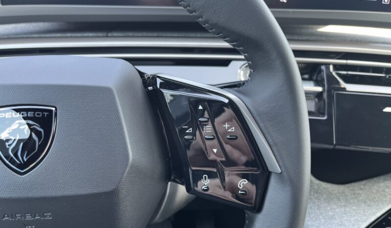 PEUGEOT 3008 HYBRID 145 e-DCS6 STYLE full