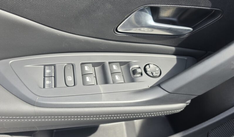 Peugeot 408 Hybrid 145 e‐DCS6 Allure full
