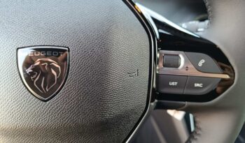 PEUGEOT 2008 FL 1.2 100hp STYLE full
