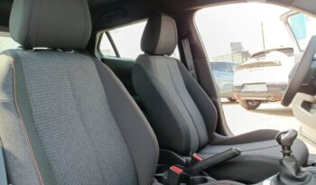 PEUGEOT 2008 FL 1.2 100hp STYLE full