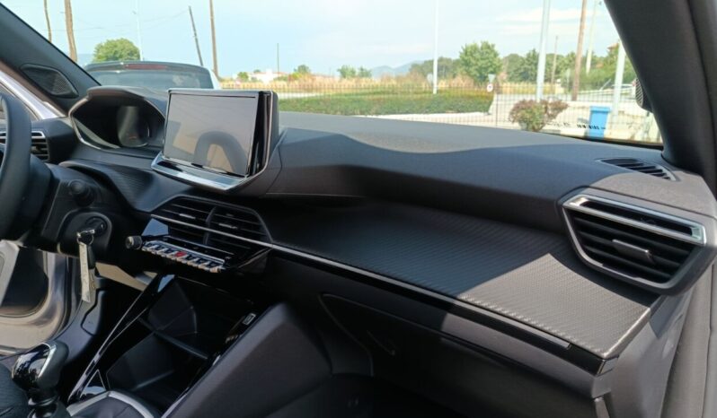 PEUGEOT 2008 FL 1.2 100hp STYLE full