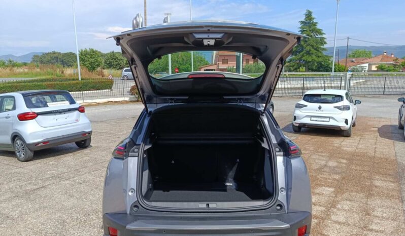 PEUGEOT 2008 FL 1.2 100hp STYLE full
