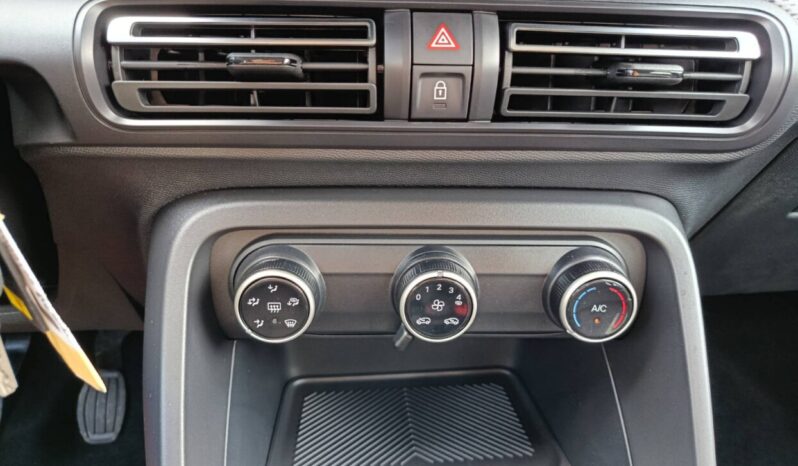 Citroen C3 PLUS 1.2 Turbo 100hp Manual full