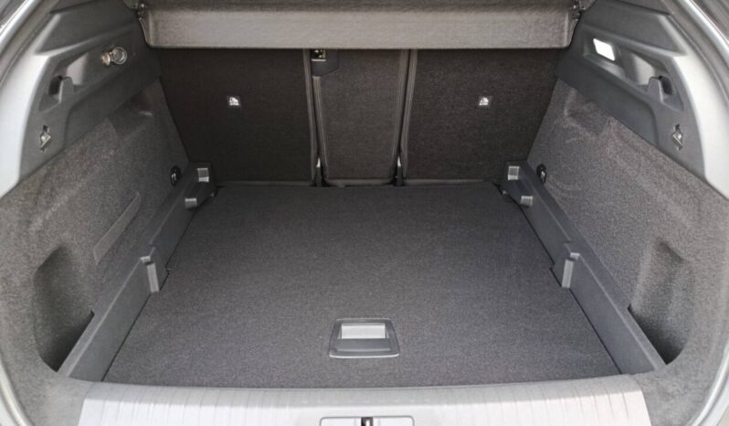 PEUGEOT 3008 HYBRID 145 e-DCS6 STYLE full